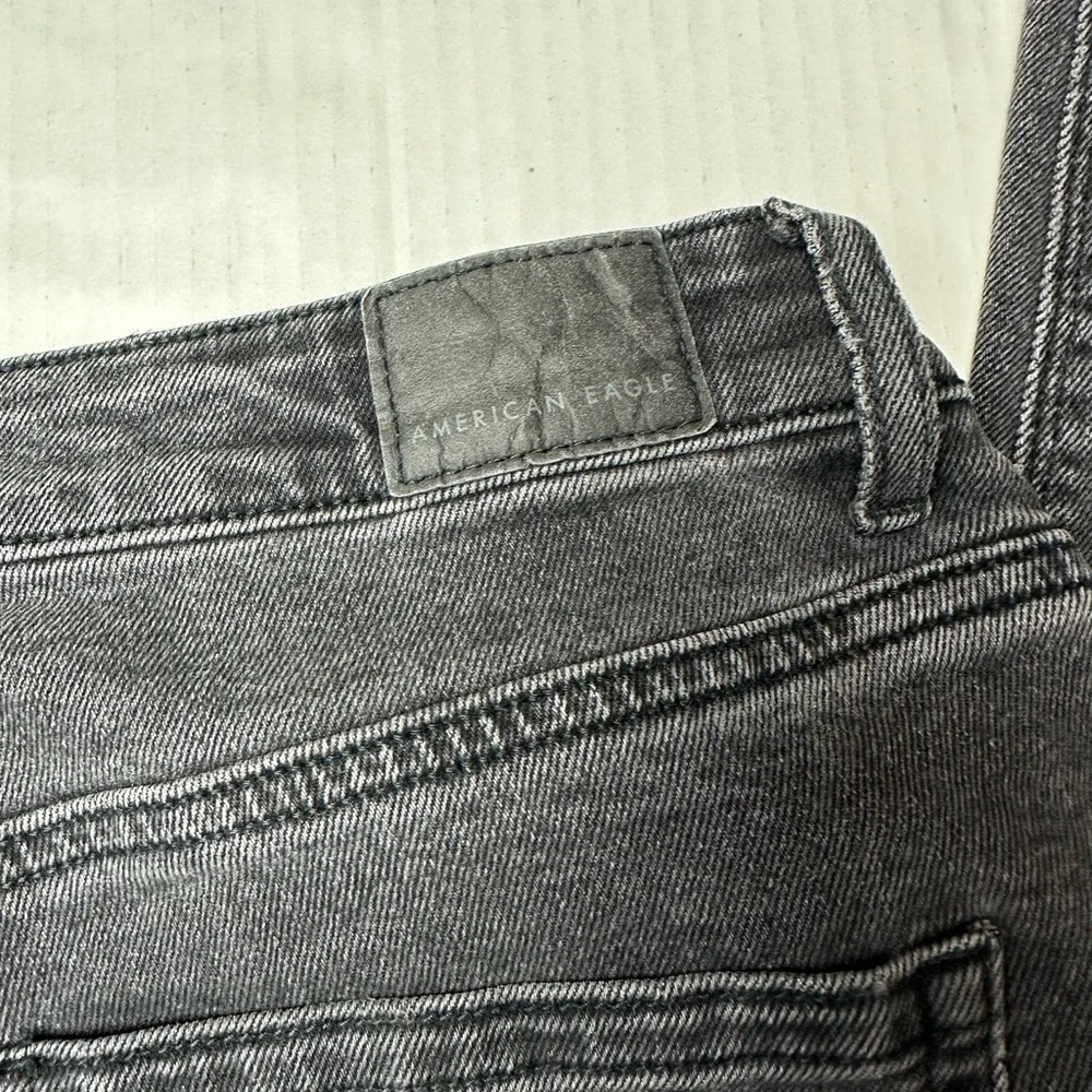 American Eagle Womens‎ 4 Regular Mom Jeans Stretch Black Pockets High-Rise
